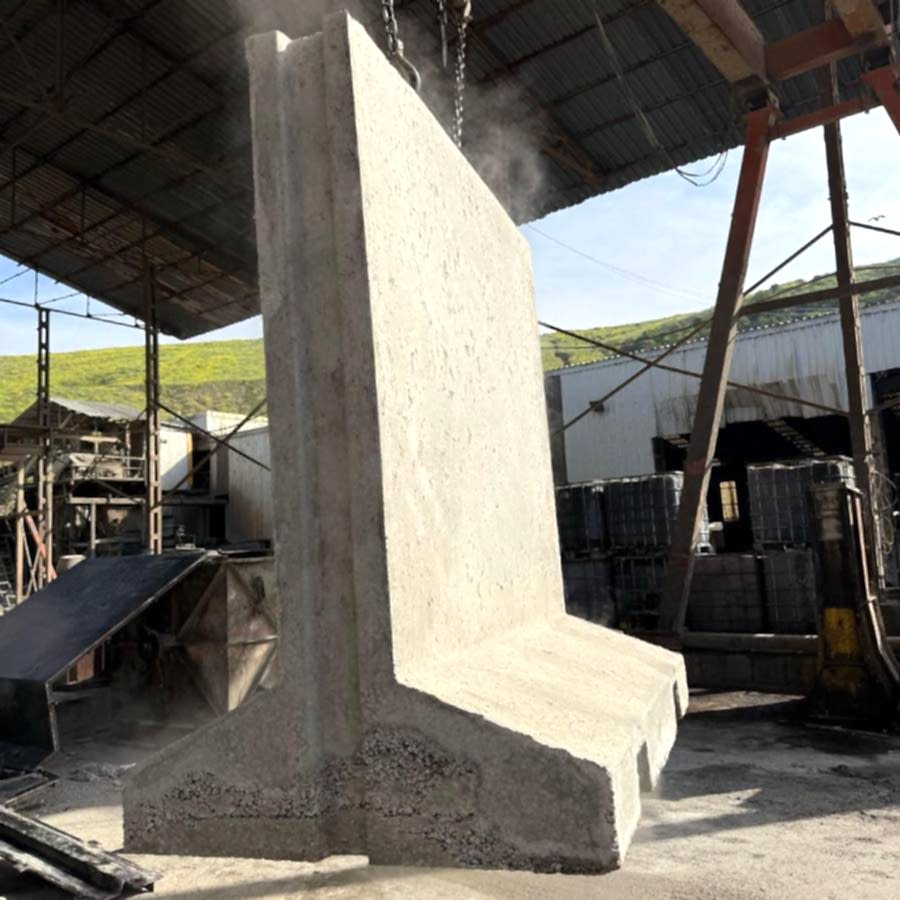 Büyük Beton Bariyer